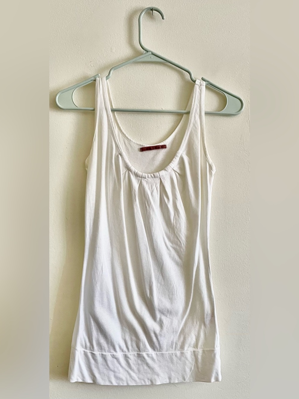 🐩 Velvet Petite White Scoop-Neck Tank 🐩